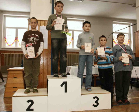 radek_na_bedne_2010_gillar.jpg radek_na_bedne_2010_gillar.jpg